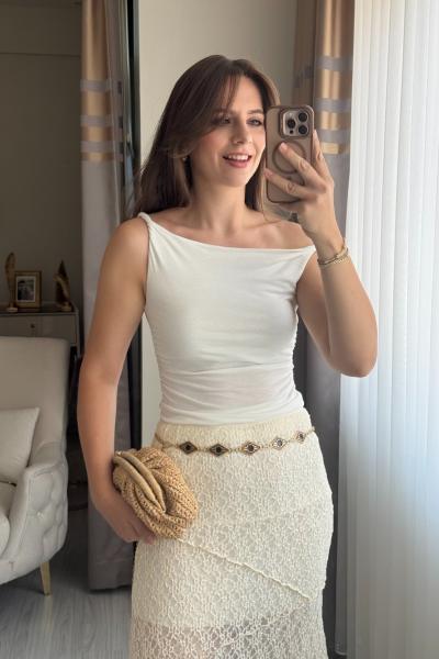 Askıları Büzgülü Bluz Ekru