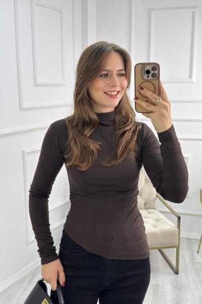 Boğazlı Asimetrik Bluz Kahverengi