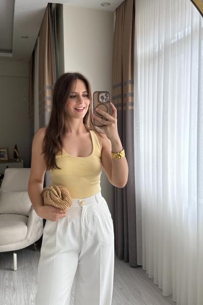 Boyundan Geçmeli Fitilli Bluz Sarı