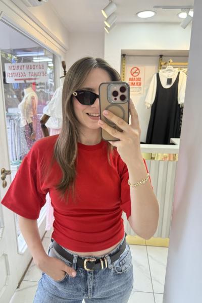 Büzgü Detaylı Bluz Kırmızı