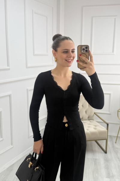 Dantel Detaylı Bluz Siyah