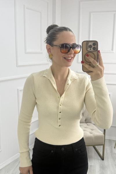 Dik Yaka Çıt Çıtlı Triko Krem