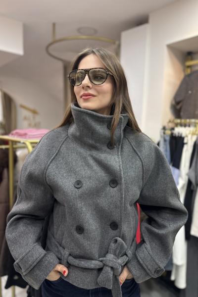 Dik Yaka Kısa Kaşe Kaban Gri