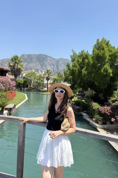 Pileli Kısa Etek Beyaz