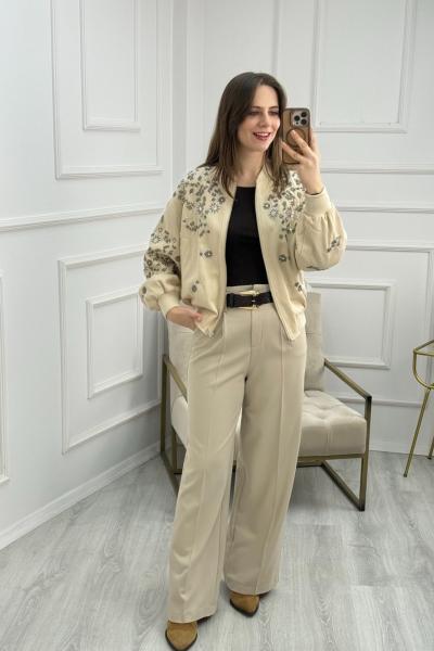 Taş İşlemeli Astarlı Bomber Mont Krem