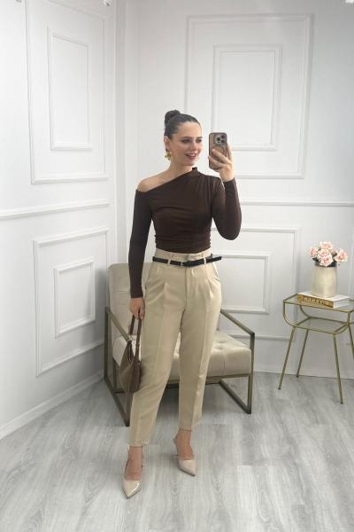 Uzun Kollu Asimetrik Bluz Kahverengi