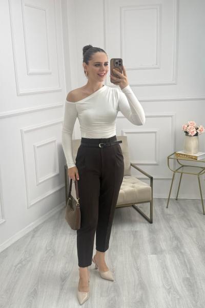 Uzun Kollu Asimetrik Bluz Ekru